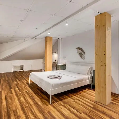 Glass House 1Bhk Khar W By The Bombay Home Company